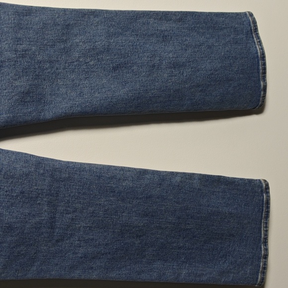 MADEWELL Curvy Kick Out Crop Jeans in Light Wash Size 26 - Picture 11 of 16